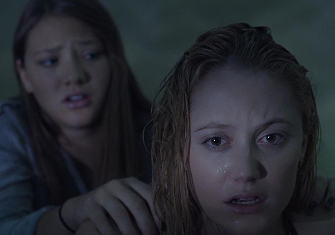 Review: ‘It Follows’ Favors Mood Over Outright Scariness - IndieWire Review: ‘It Follows’ Favors Mood Over Outright Scariness - 웹