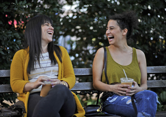 Babes' Review SXSW: Ilana Glazer Shines in Raunchy, Sweet BFF Comedy