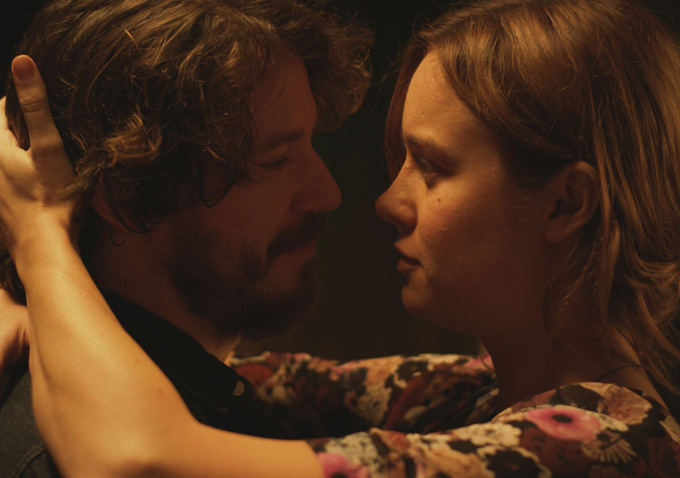 John Gallagher Jr-Brie Larson-680