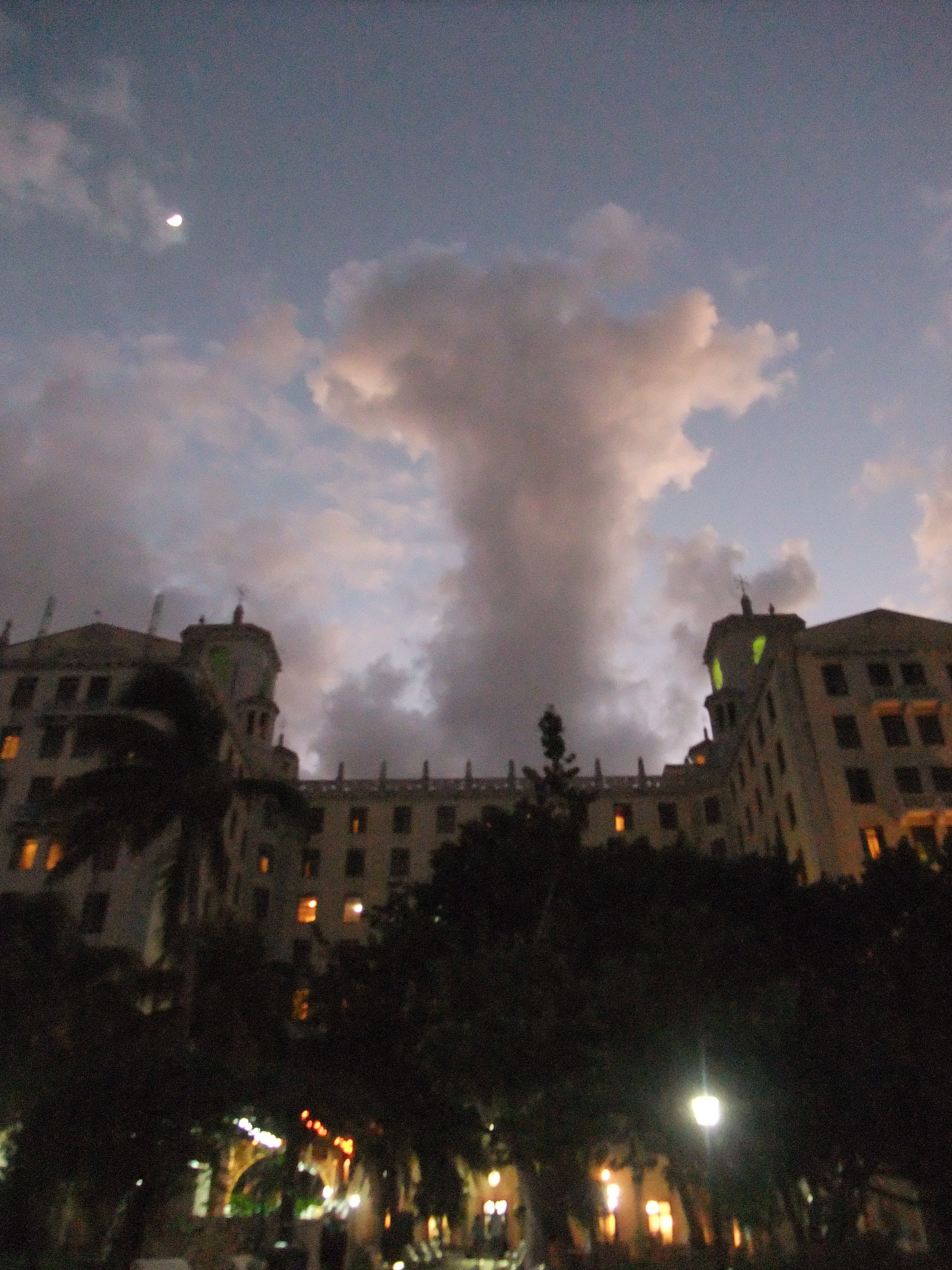 Hotel Nacional at dusk