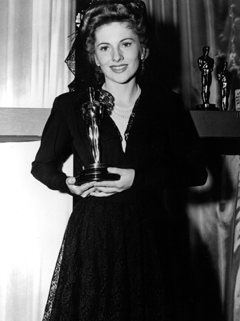 Joan Fontaine wins Oscar