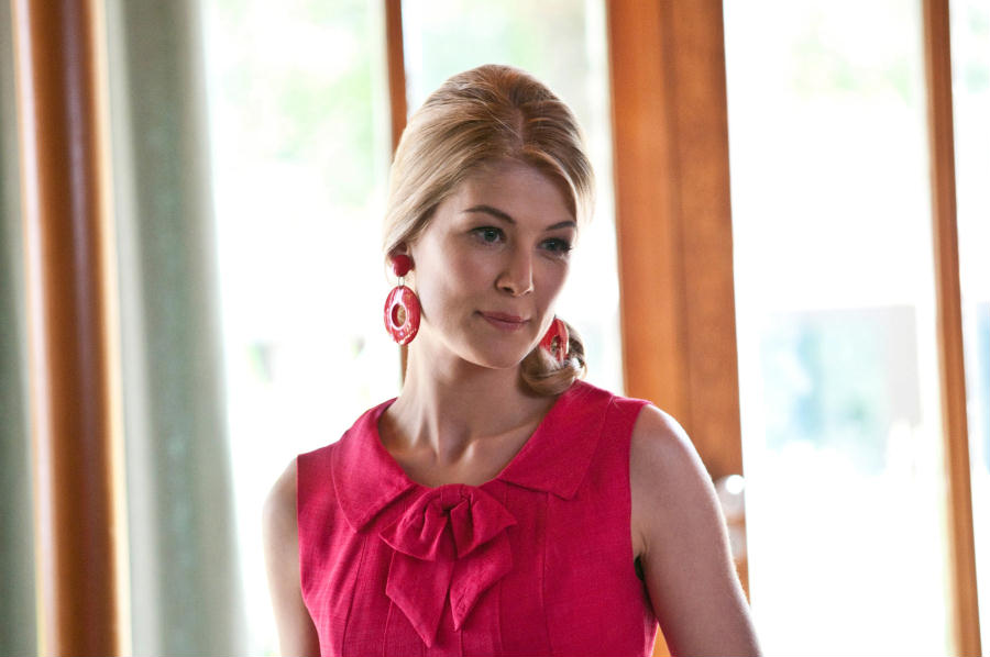 Rosamund Pike