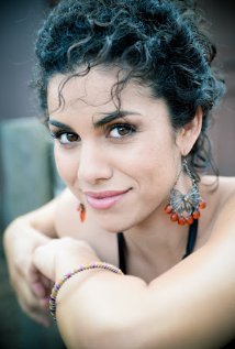 Andrea Sixtos