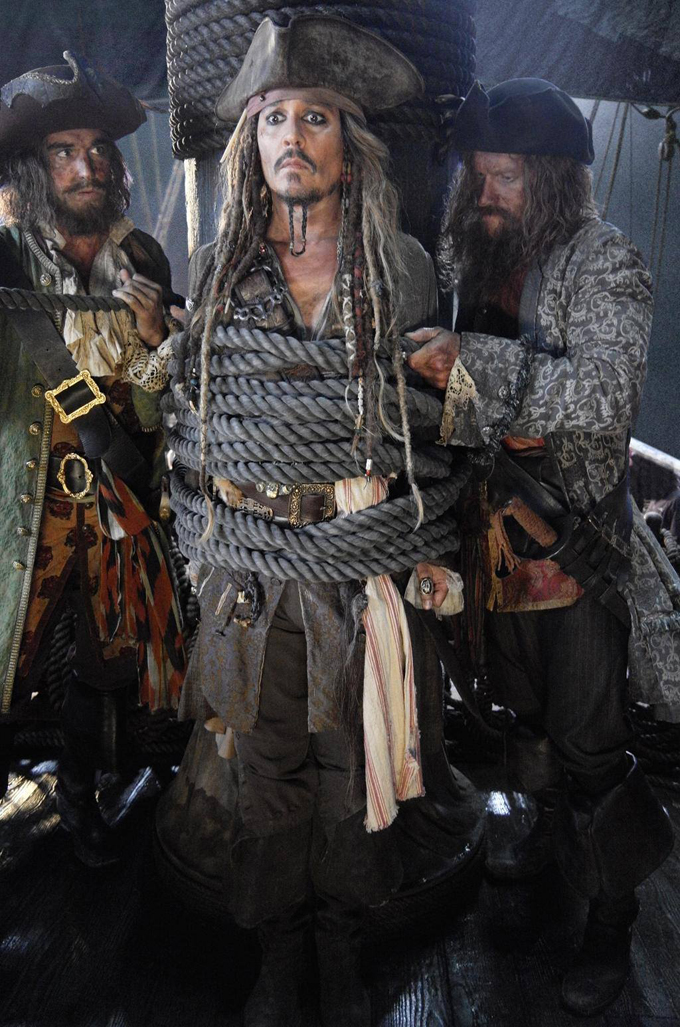 Pirates of the Caribbean: Dead Men Tell No Tales (skip crop)