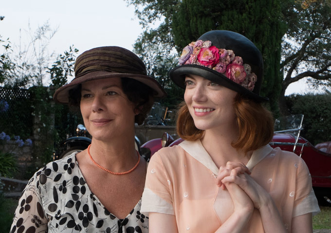 Magic in the Moonlight - Marcia Gay Harden-Emma Stone