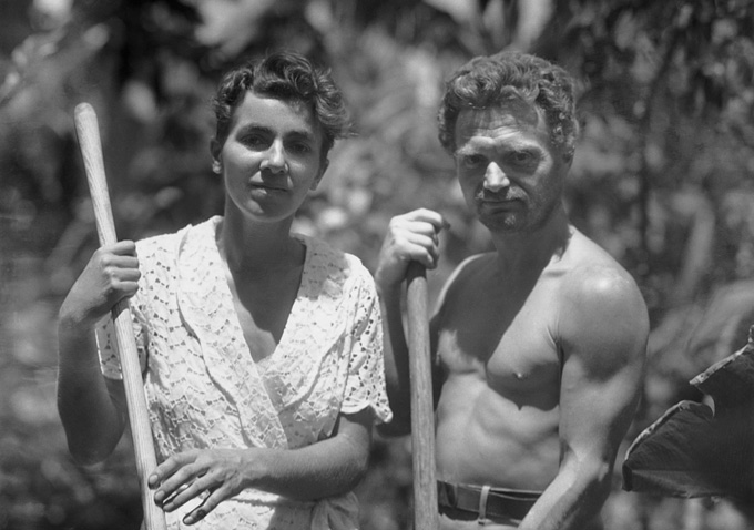 The Galapagos Affair: Satan Came To Eden