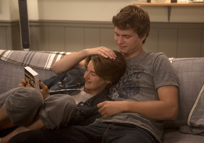 Shailene Woodley-Ansel Elgort in Fault in Our Stars