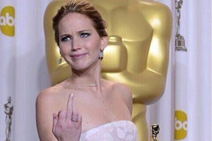 Jennifer Lawrence Oscar finger