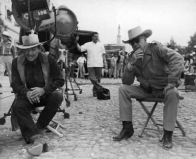 Raoul Walsh and Clark Gable