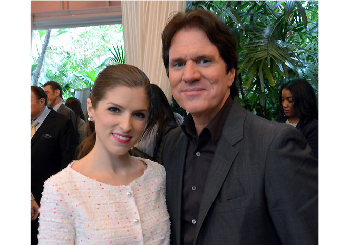 Anna Kendrick and Into the Woods director Rob Marshall.
