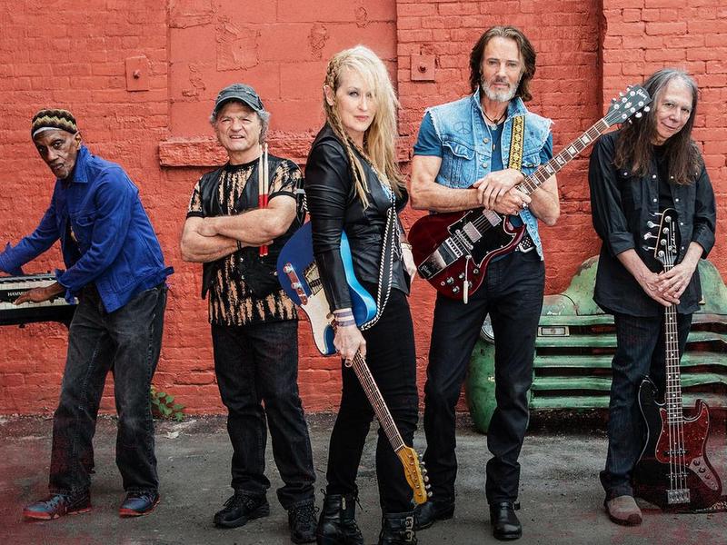 Ricki & The Flash