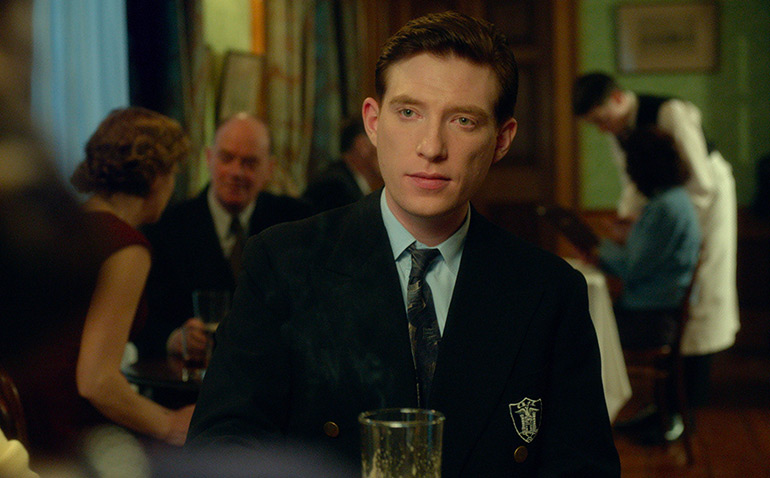 Domhnall Gleeson (Jim), Saoirse Ronan (Eilis) in BROOKLYN