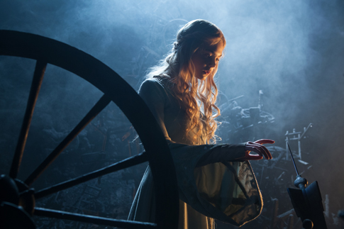 Elle Fanning-Princess Aurora-485