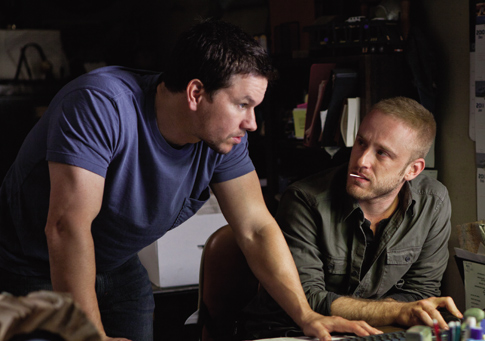 Mark Wahlberg Ben Foster in Contraband