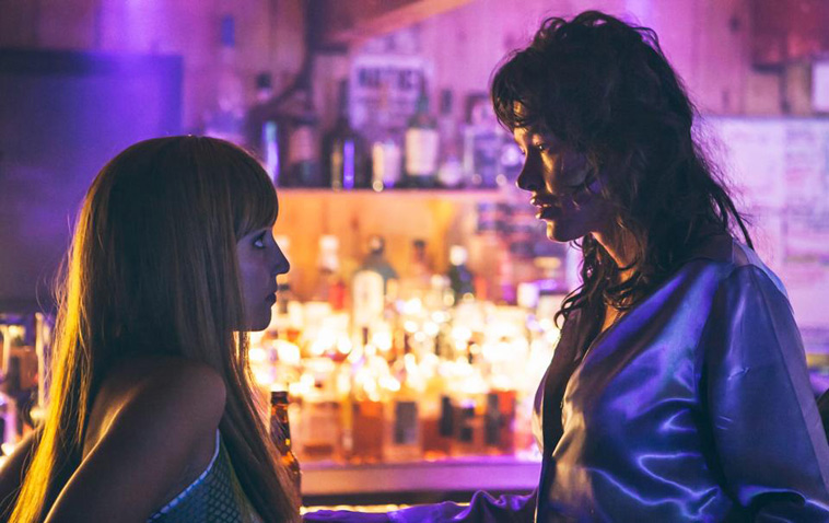Bare , Dianna Agron, Paz de la Huerta