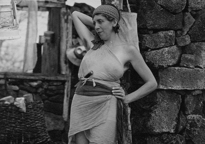 The Galapagos Affair: Satan Came To Eden