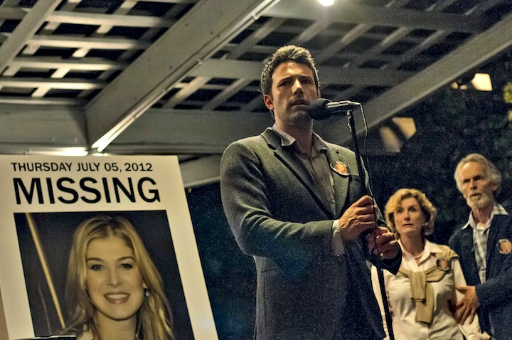 I Care a Lot Trailer: Rosamund Pike Revisits Gone Girl in New Thriller –  IndieWire