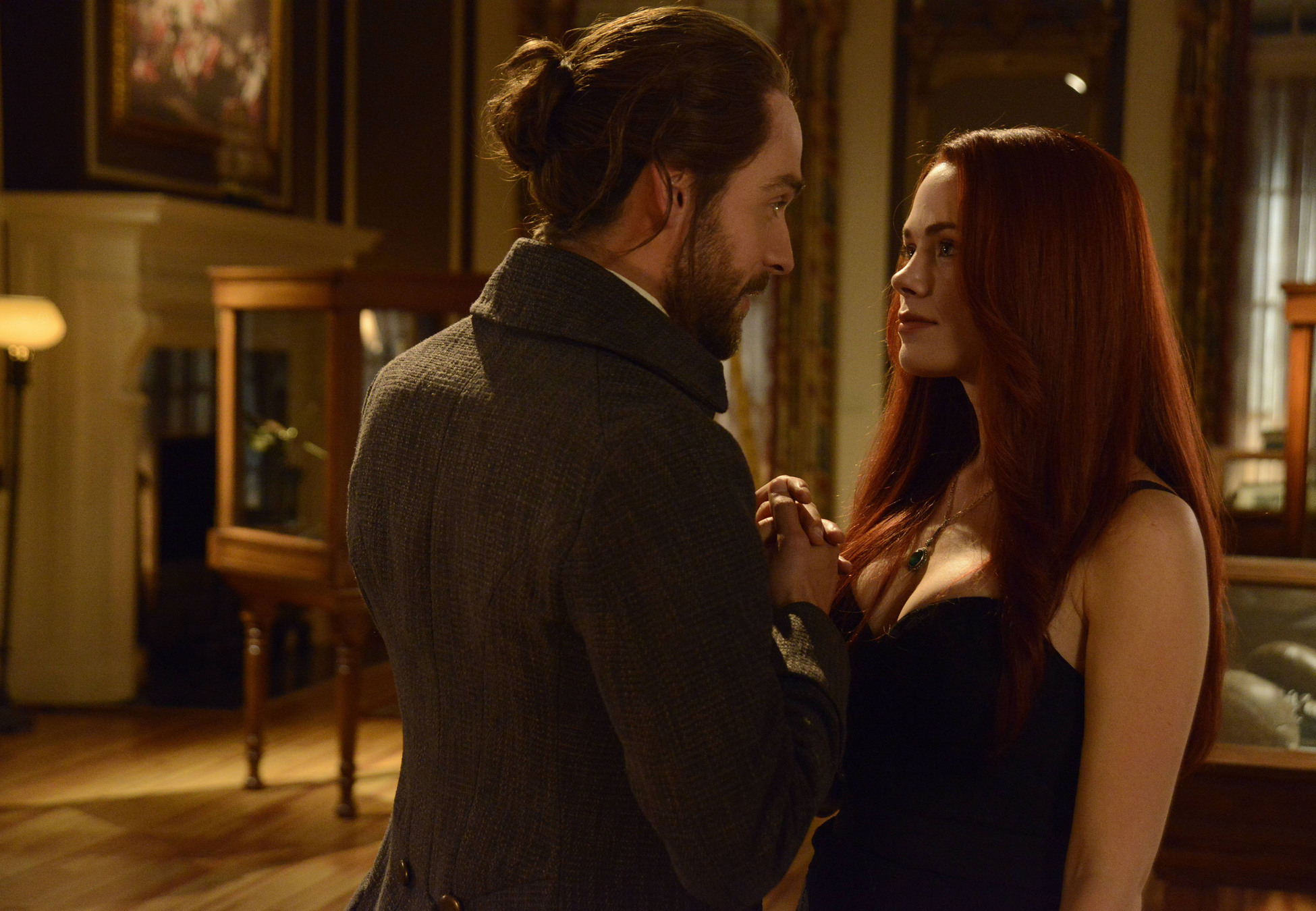 ‘Sleepy Hollow’ Star Katia Winter on a Potential Season 3 & Improvising